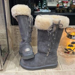 UGG Lace up boots, grey size 8 USA  wore once.
